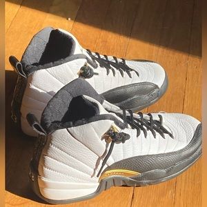Jordan 12 taxi